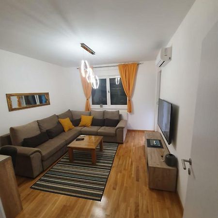 Apartman Lux Doboj Exterior foto