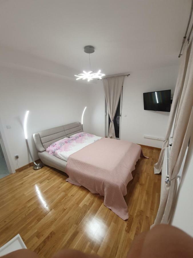 Apartman Lux Doboj Exterior foto